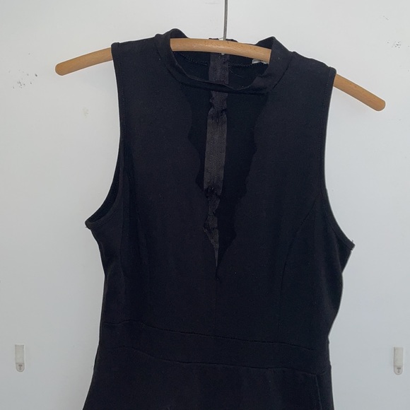 Skort sleeveless cut out body suit romper - Picture 2 of 4